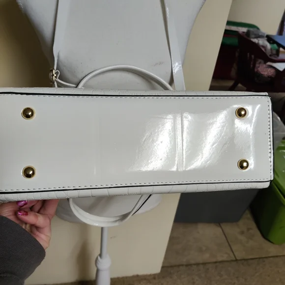 Danbooty White Croc-Embossed Women's Bag Pu Leather Shoulder Bag, White - Picture 9 of 15